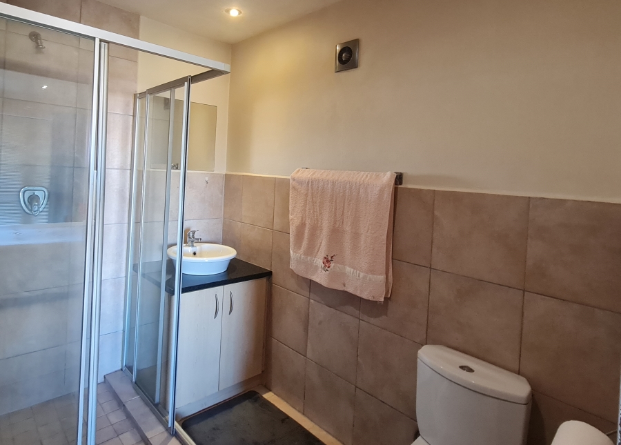 4 Bedroom Property for Sale in Mountainside Western Cape
